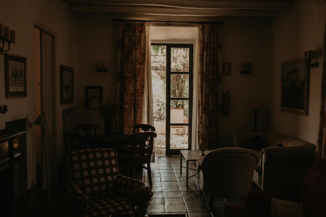 Hotel Posada De Valdezufre Aracena Eksteriør billede